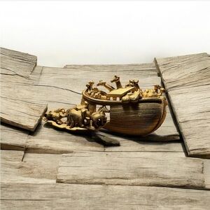 Gold Noah’s Ark Brooch